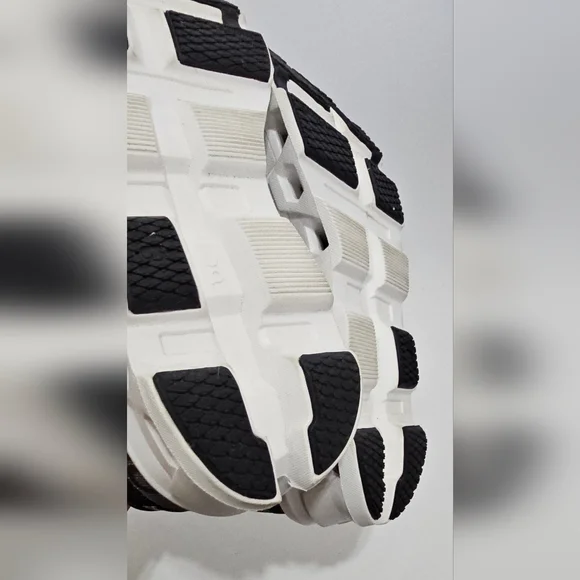 Women's On Running Cloudmonster 2 size 7.5 - Picture 8 of 9